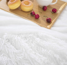 Load image into Gallery viewer, Soft Faux Fur Throw Blanket
